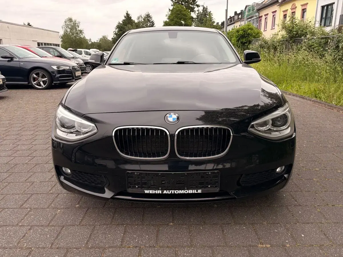 Gebraucht BMW 116 Sport Line 116 PS (85 kW) 2013 Schwarz Kleinwagen