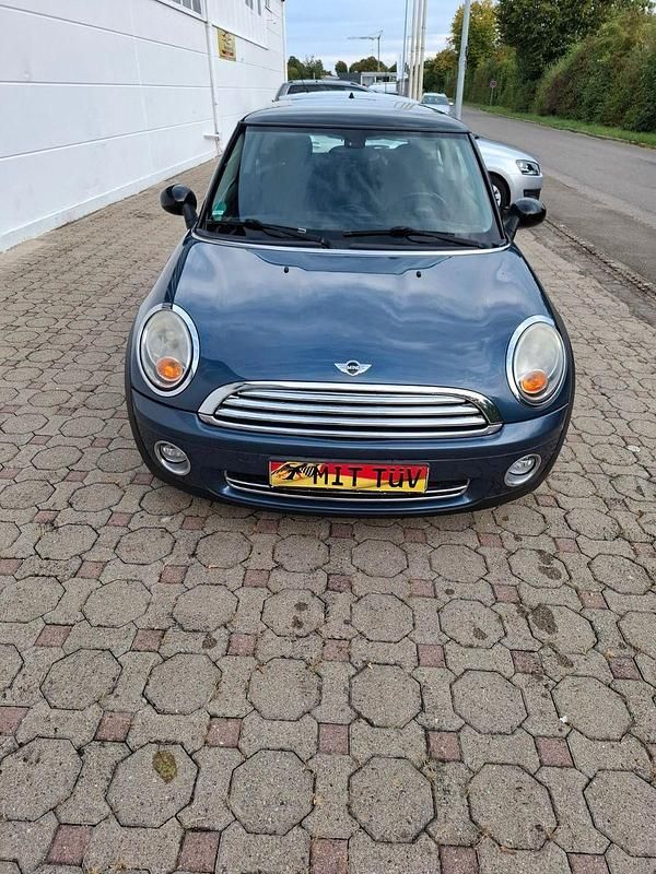 Blau Gebraucht 2009 Mini Cooper Coupé Coupé | 2.350 € (Superpreis) - Bild 1/4