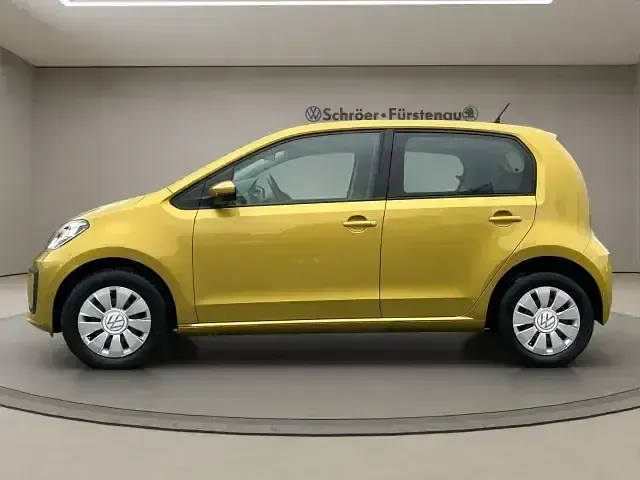 Second-hand VW up! 65 CP (47 kW) 2021 Galben Hatchback