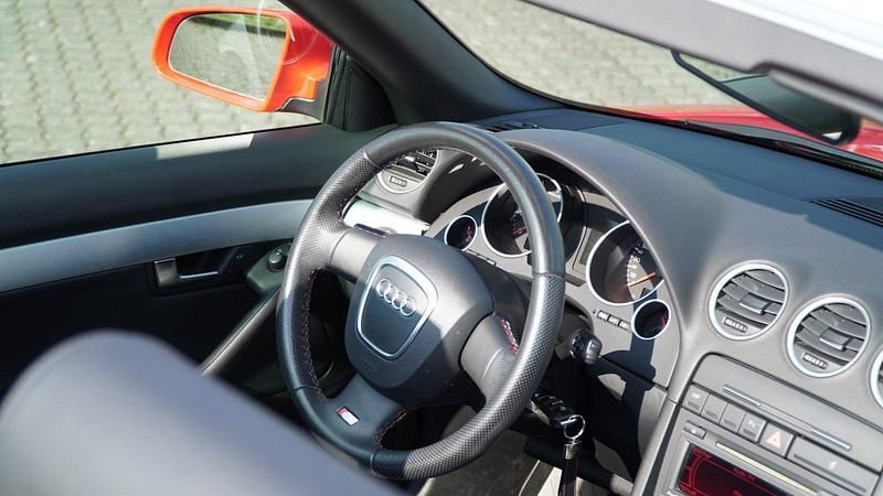 Gebraucht Audi A4 Cabriolet S-Line 200 PS (147 kW) 2008 Rot Cabrio