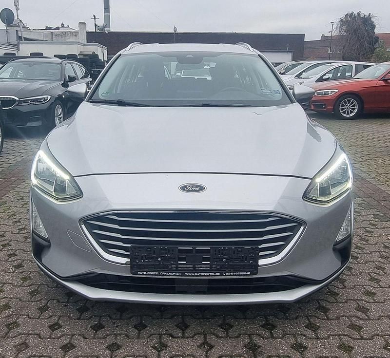 Gebraucht Ford Focus Cool & Connect 120 PS (88 kW) 2020 Silber Kombi