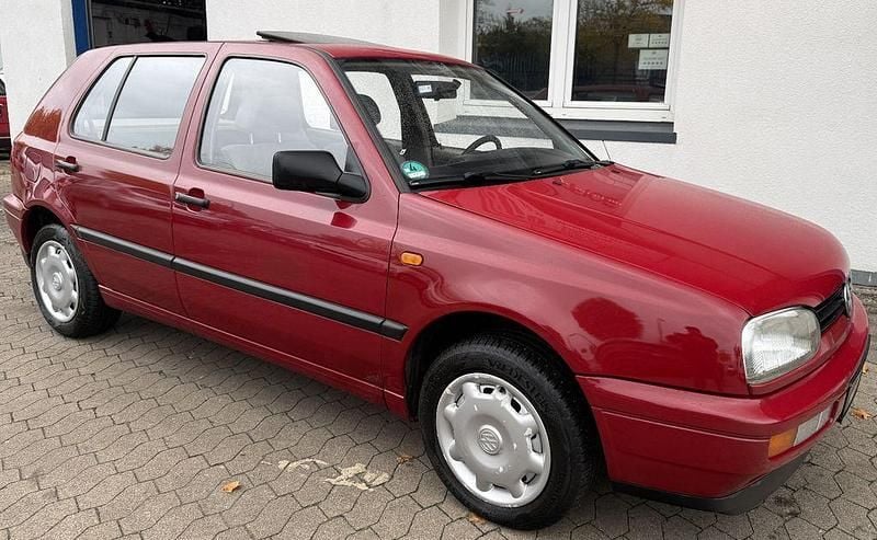 Gebraucht VW Golf III 75 PS (55 kW) 1995 Rot Limousine