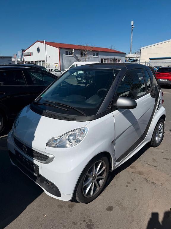 Gebraucht Smart ForTwo Cabrio 71 PS (52 kW) 2015 Weiß Cabrio