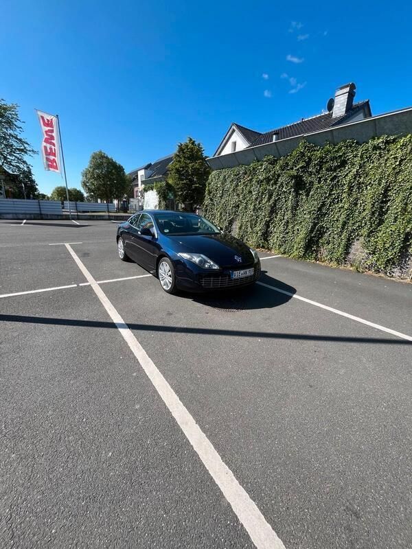 Blau Gebraucht 2009 Renault Laguna Coupé Coupé | 6.950 € - Bild 1/4