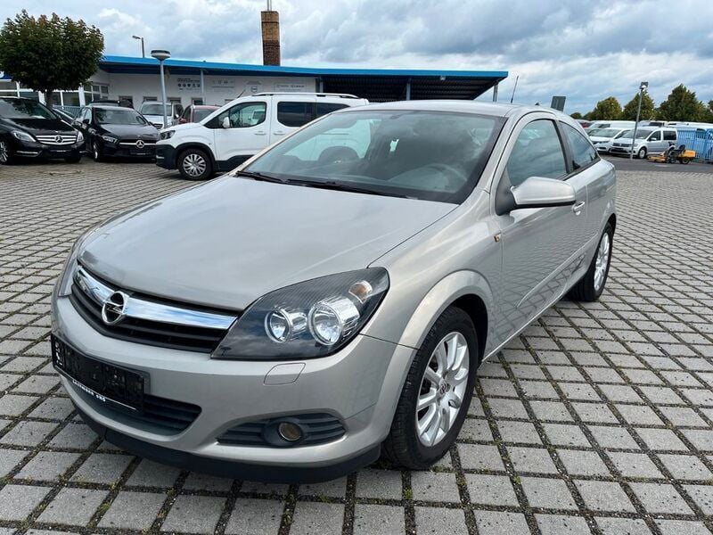 Braun Gebraucht 2006 Opel Astra GTC Edition | 2.500 € (Guter Preis) - Bild 1/4