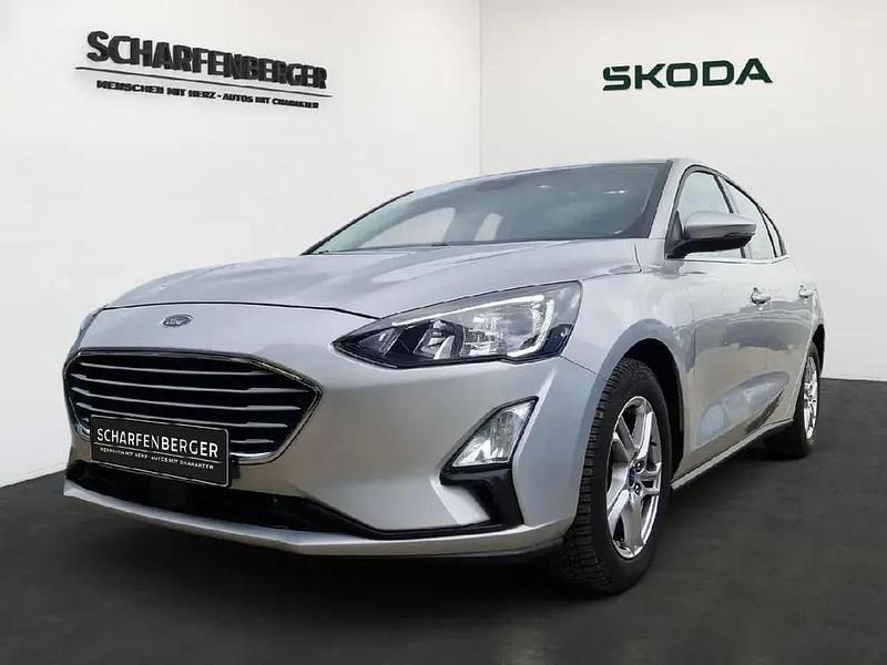 Polarsilber metallic Gebraucht 2022 Ford Focus Cool & Connect Limousine | 17.370 € (Superpreis) - Bild 1/4