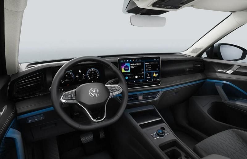 Neu VW Tiguan Comfortline 150 PS (110 kW) 2025 Dolphin grey metallic dolphin grey metallic SUV