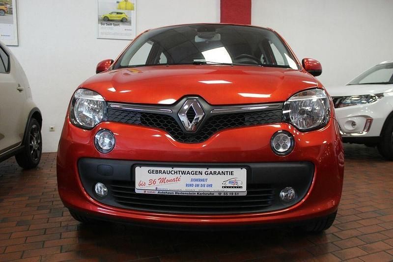 Rot Gebraucht 2014 Renault Twingo Luxe Kleinwagen | 6.200 € (Etwas zu teuer) - Bild 1/4