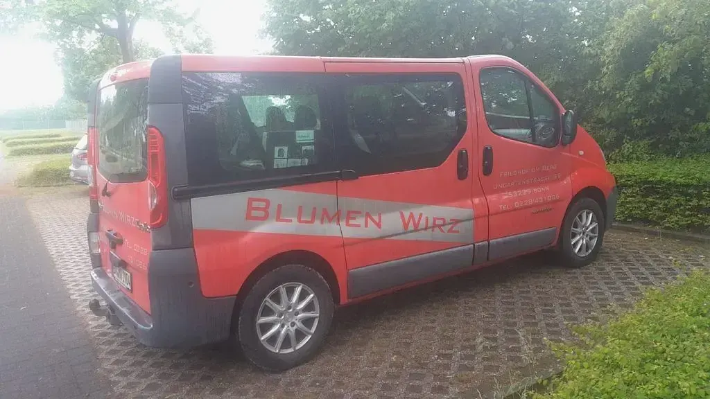 Gebraucht Renault Trafic 114 PS (83 kW) 2010 Rot Van / Kleinbus