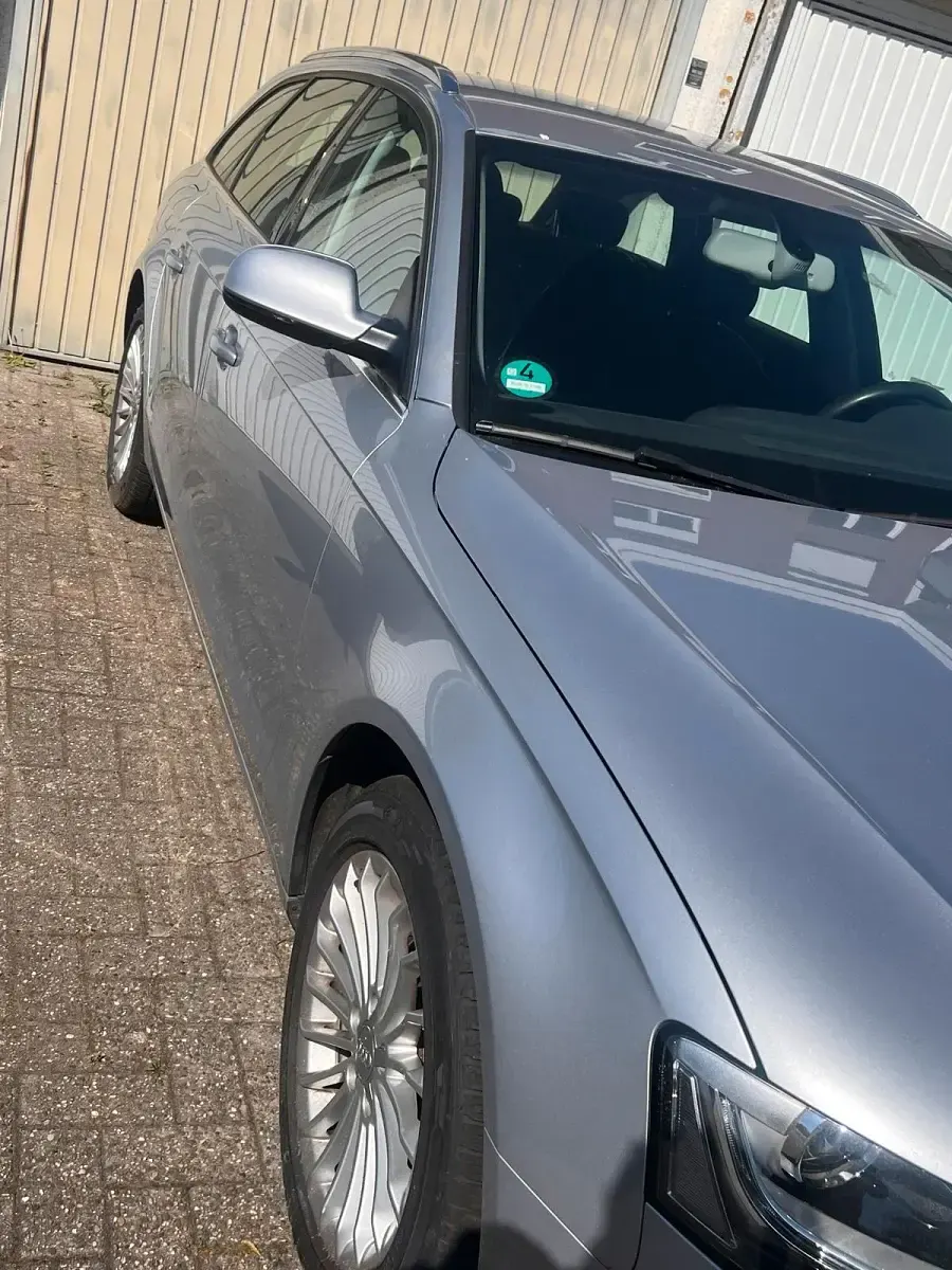 Gebraucht Audi A4 120 PS (88 kW) 2014 Grau Kombi