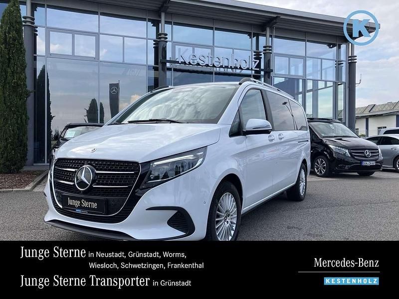 Bergkristallweiß Gebraucht 2025 Mercedes V220 Style Van / Kleinbus | 64.390 € (Fairer Preis) - Bild 1/4