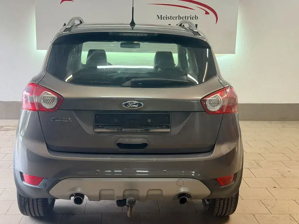 Gebraucht Ford Kuga Titanium 163 PS (119 kW) 2012 Braun SUV