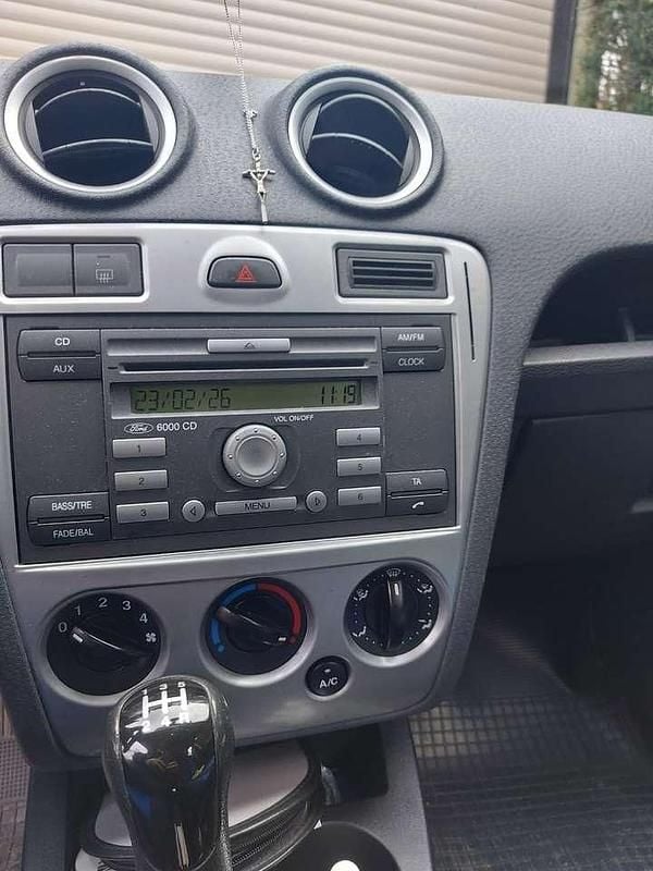 Gebraucht Ford Fusion 68 PS (50 kW) 2007 Schwarz Kleinwagen