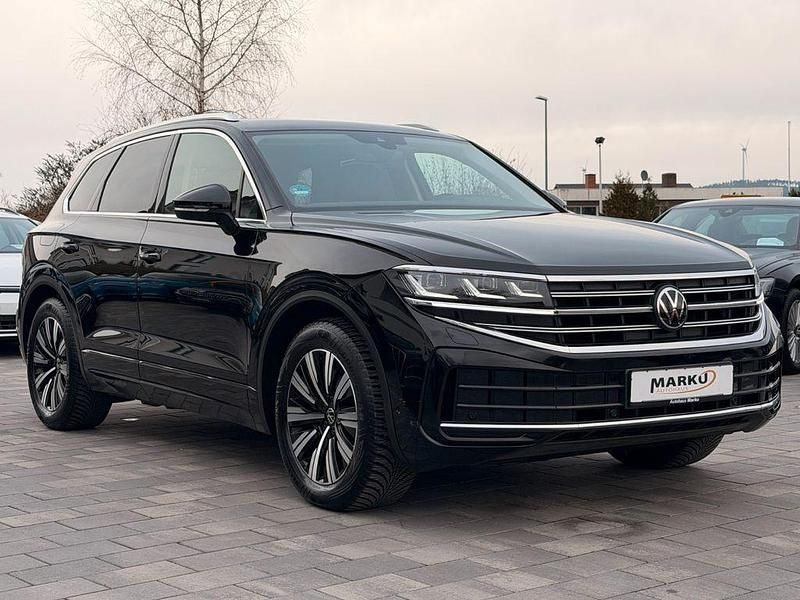 Gebraucht VW Touareg 231 PS (169 kW) 2024 Schwarz SUV