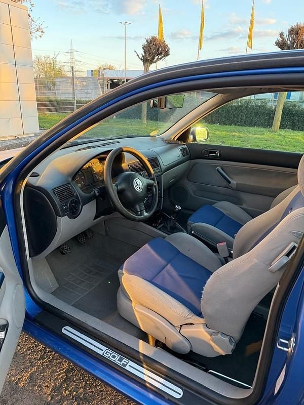 Usata VW Golf 75 CV (55 kW) 1999 Blu Coupé