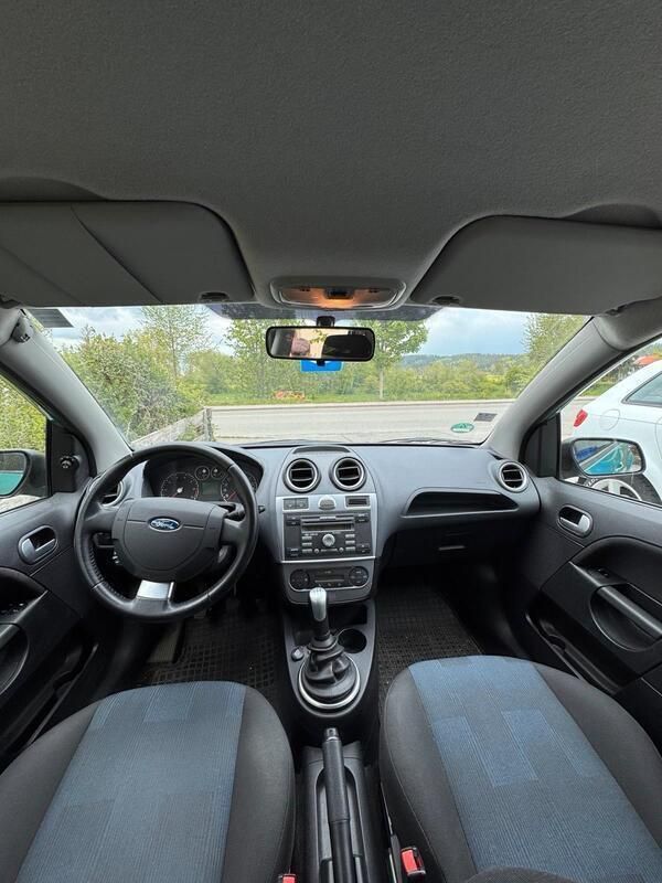 Grün Gebraucht 2007 Ford Fiesta Kleinwagen | 2.150 € (Fairer Preis) - Bild 1/4
