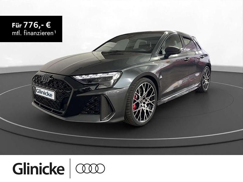 Daytonagrau perleffekt Neu 2025 Audi RS3 Kleinwagen | 78.890 € - Bild 1/3