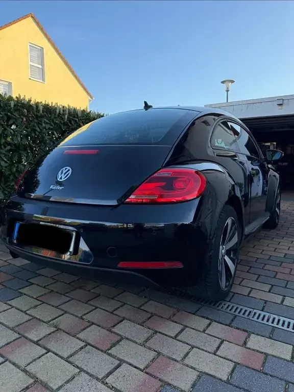 Gebraucht VW Beetle 105 PS (77 kW) 2013 Schwarz Kleinwagen