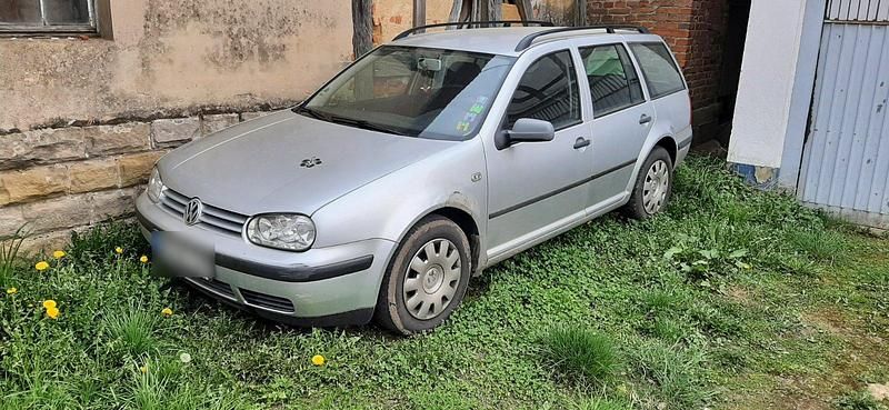 Gebraucht VW Golf IV 90 PS (66 kW) 2002 Silber Kombi