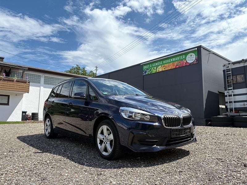 Blau Gebraucht 2018 BMW 216 Advantage Limousine | 13.900 € (Fairer Preis) - Bild 1/4