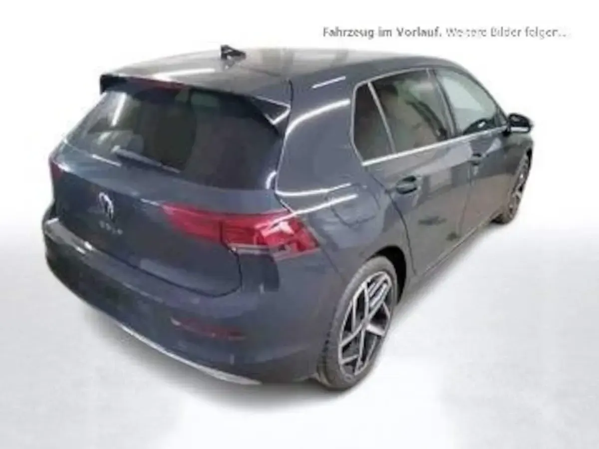 Gebraucht VW Golf VIII Style 150 PS (110 kW) 2024 Uranograu Limousine