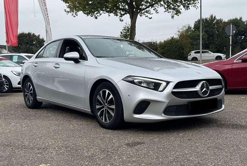 Gebraucht Mercedes A180 Edition 116 PS (85 kW) 2022 Limousine