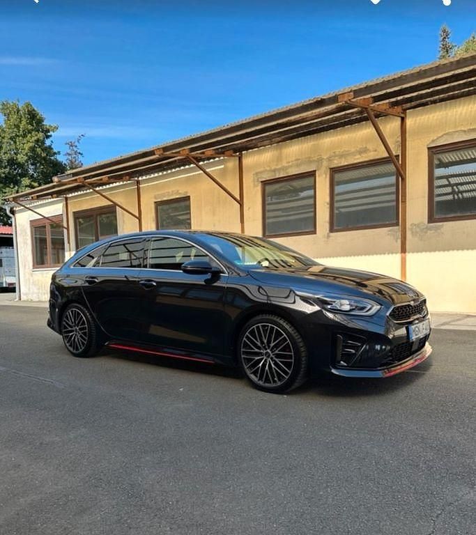 Schwarz Gebraucht 2021 Kia ProCeed Kleinwagen | 23.199 € (Guter Preis) - Bild 1/4