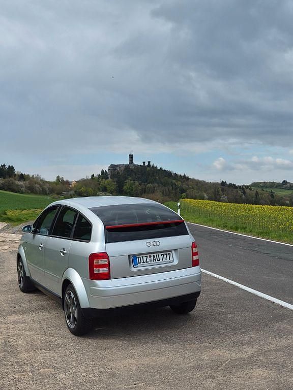 Usata Audi A2 75 CV (55 kW) 2004 Argento Utilitaria