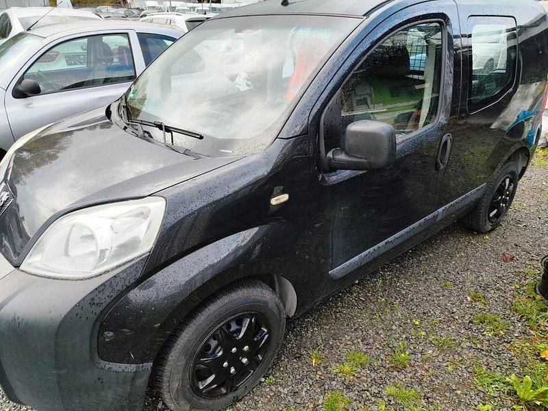 Grau Gebraucht 2008 Peugeot Bipper Van | 2.600 € (Fairer Preis) - Bild 1/4
