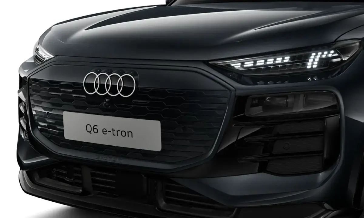 Gebraucht Audi Q6 e-tron Ambiente 185 kW (252 PS) 2025 Manhattangrau metallic SUV