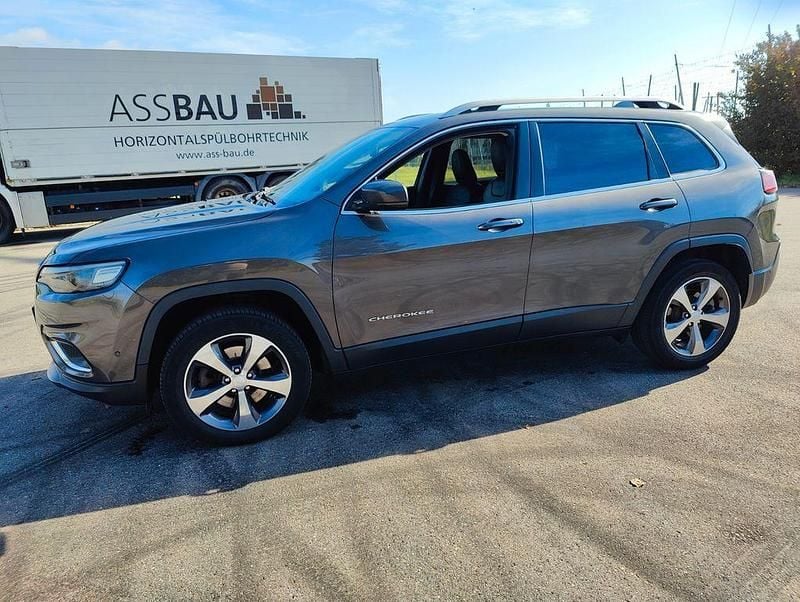 Gebraucht Jeep Cherokee Limited 194 PS (142 kW) 2020 Granite crystal met. clear coa SUV