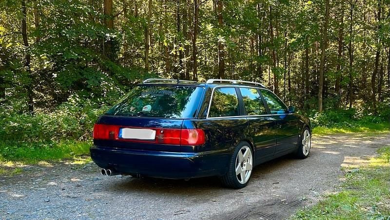 Blau Gebraucht 1997 Audi A6 Kombi | 1.800 € (Fairer Preis) - Bild 1/3