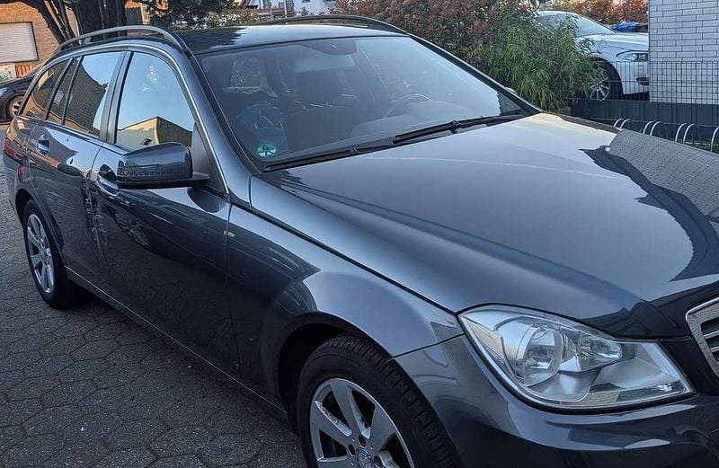 Gebraucht Mercedes C180 Elegance 120 PS (88 kW) 2012 Kombi