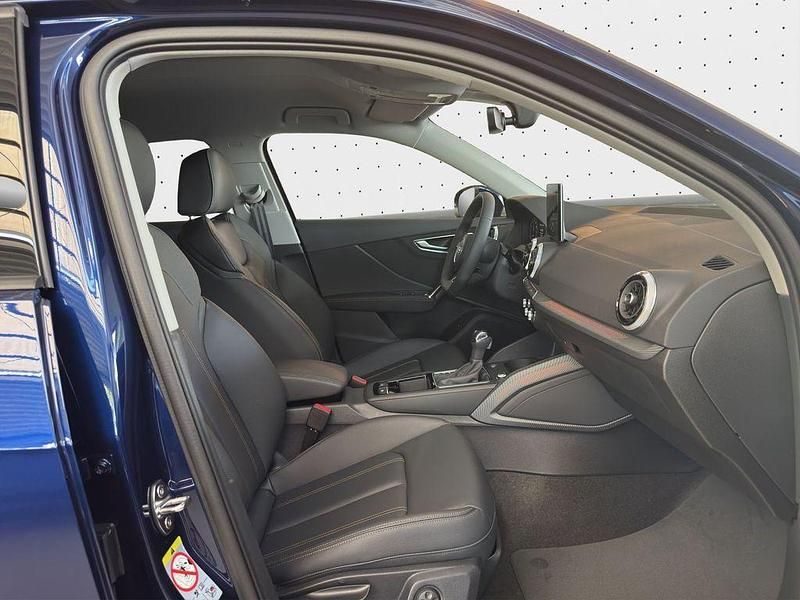 Gebraucht Audi Q2 S-Line 150 PS (110 kW) 2025 Metallic SUV