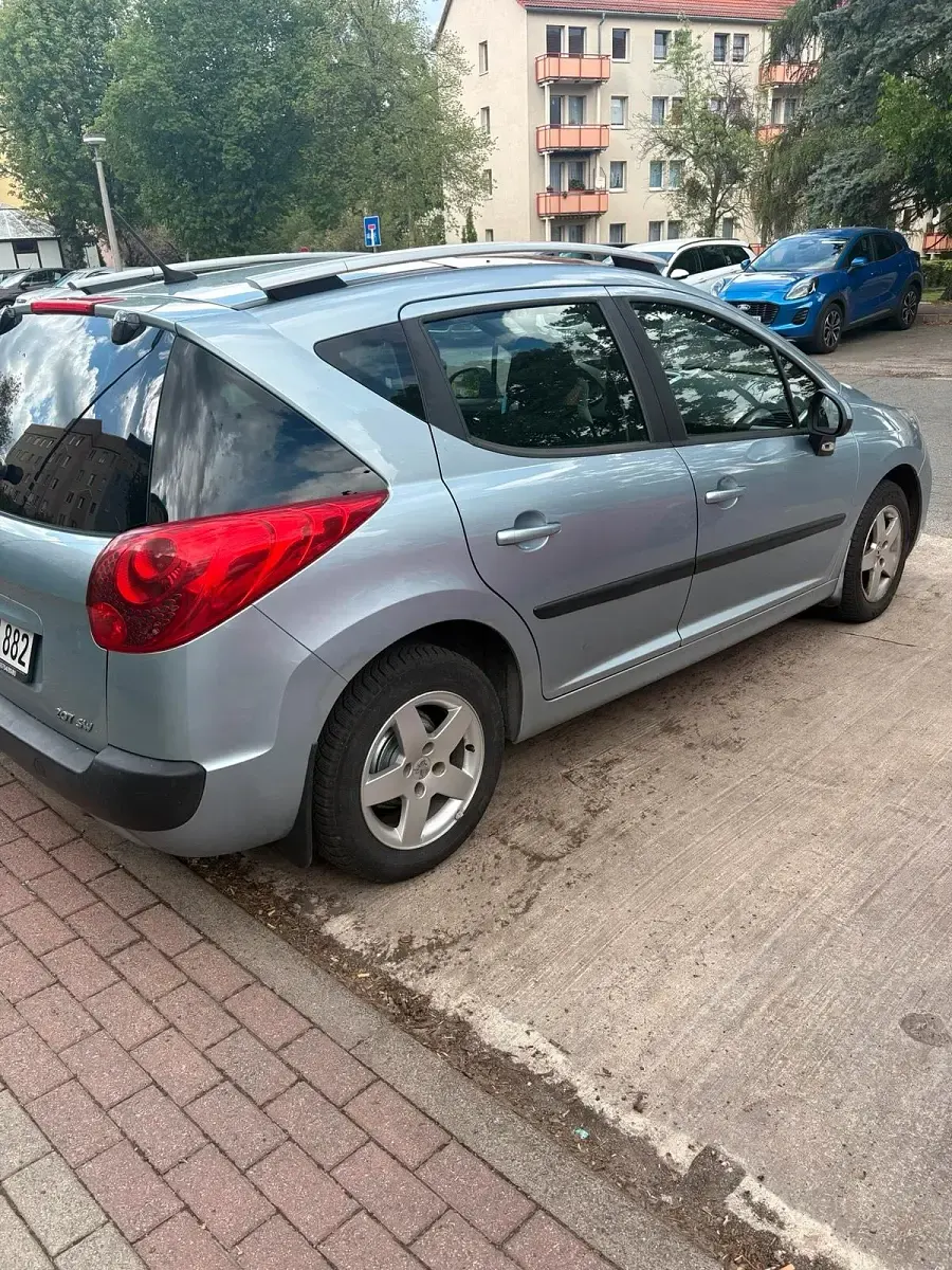 Gebraucht Peugeot 207 2009 Blau Kombi
