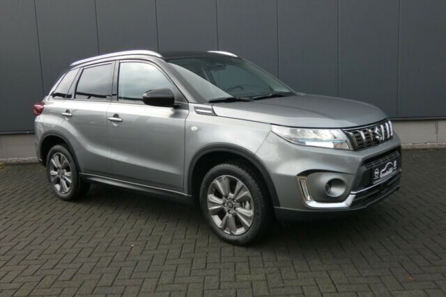 Gebraucht Suzuki Vitara 129 PS (94 kW) 2020 Schwarz metallic SUV