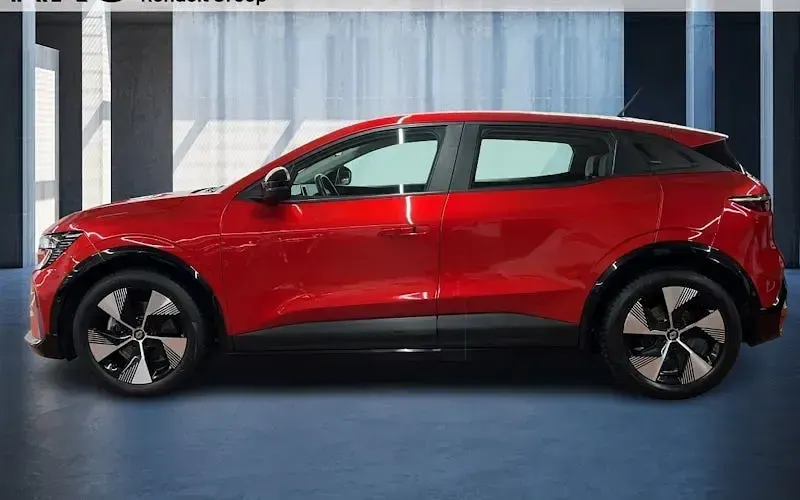 Gebraucht Renault Megane E-Tech Equilibre 160 kW (218 PS) 2023 Rot Limousine
