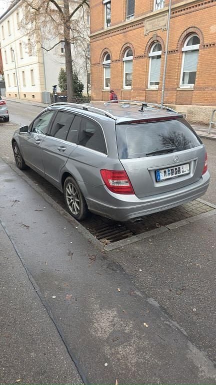 Gebraucht Mercedes C220 170 PS (125 kW) 2011 Grau Limousine