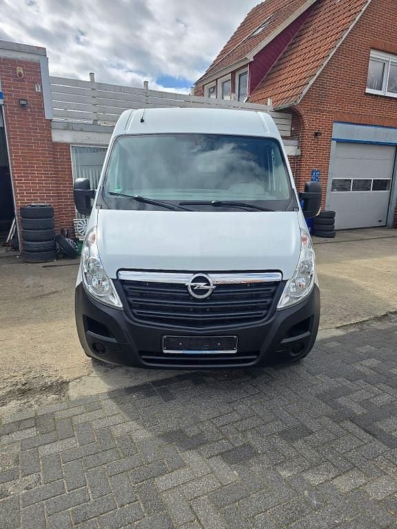 Gebraucht Opel Movano 131 PS (96 kW) 2016 Weiß Van / Kleinbus