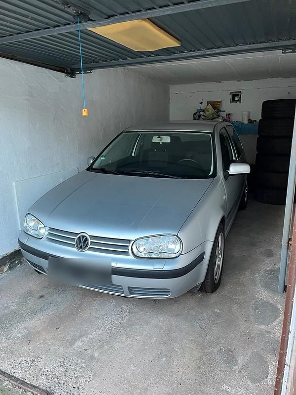 Gebraucht VW Golf IV 110 PS (80 kW) 2002 Silber Kleinwagen