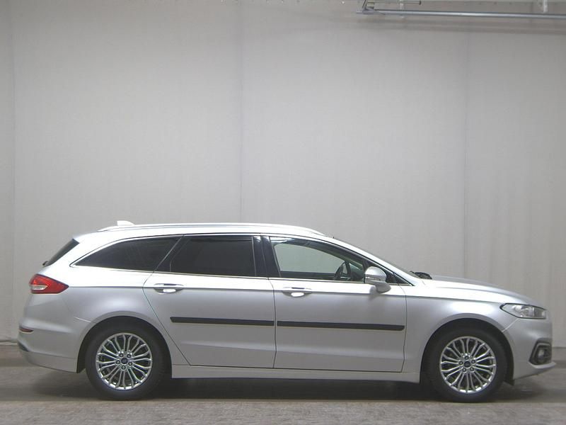 Silber Gebraucht 2020 Ford Mondeo Titanium Kombi | 11.480 € (Superpreis) - Bild 1/4