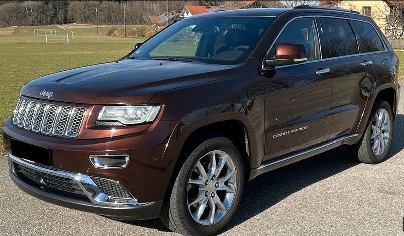 Braun Gebraucht 2016 Jeep Grand Cherokee Summit SUV | 21.800 € (Fairer Preis) - Bild 1/4