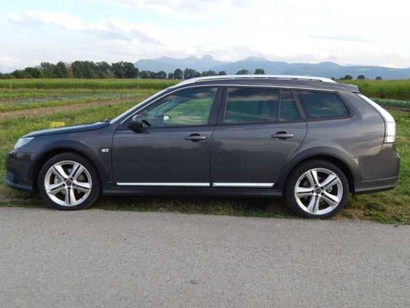 Grau Gebraucht 2010 Saab 9-3 Kombi | 13.500 € - Bild 1/4