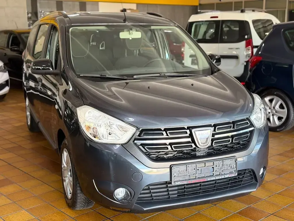 Gebraucht Dacia Lodgy Comfort 102 PS (75 kW) 2019 Grau Van / Kleinbus
