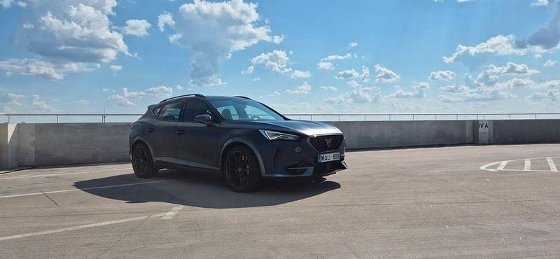 Blau Gebraucht 2020 Cupra Formentor VZ SUV | 28.400 € (Guter Preis) - Bild 1/4