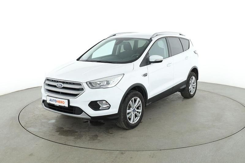 Gebraucht Ford Kuga Trend+ 150 PS (110 kW) 2017 Weiß SUV