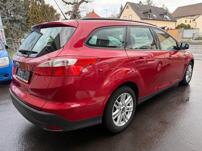 Gebraucht Ford Focus SYNC Edition 116 PS (85 kW) 2014 Rot Limousine