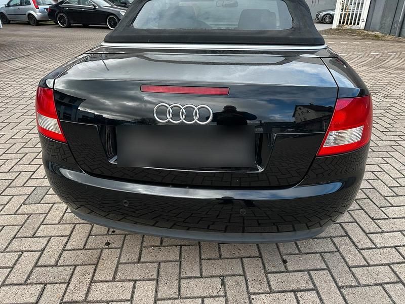Gebraucht Audi A4 Cabriolet 163 PS (119 kW) 2004 Schwarz Cabrio