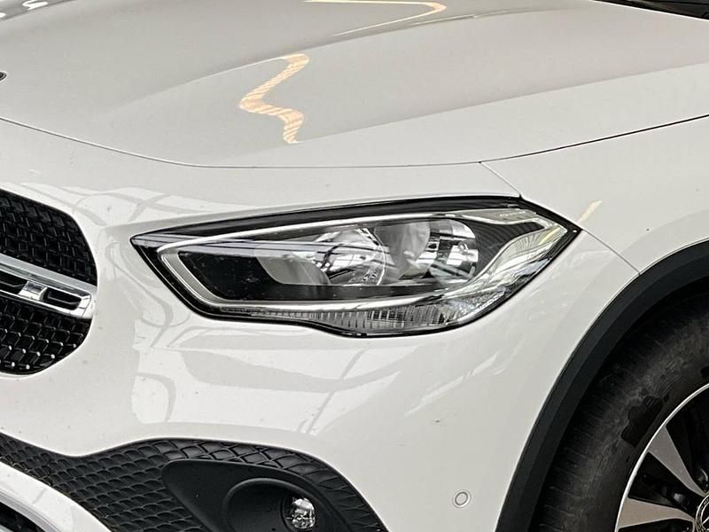 Gebraucht Mercedes GLA220 190 PS (139 kW) 2020 Weiß SUV