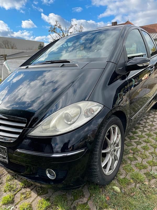 Schwarz Gebraucht 2005 Mercedes A200 Elegance Kleinwagen | 1.500 € (Superpreis) - Bild 1/4